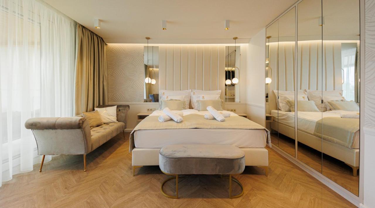 Gold Wave Apartments Siofok Ngoại thất bức ảnh