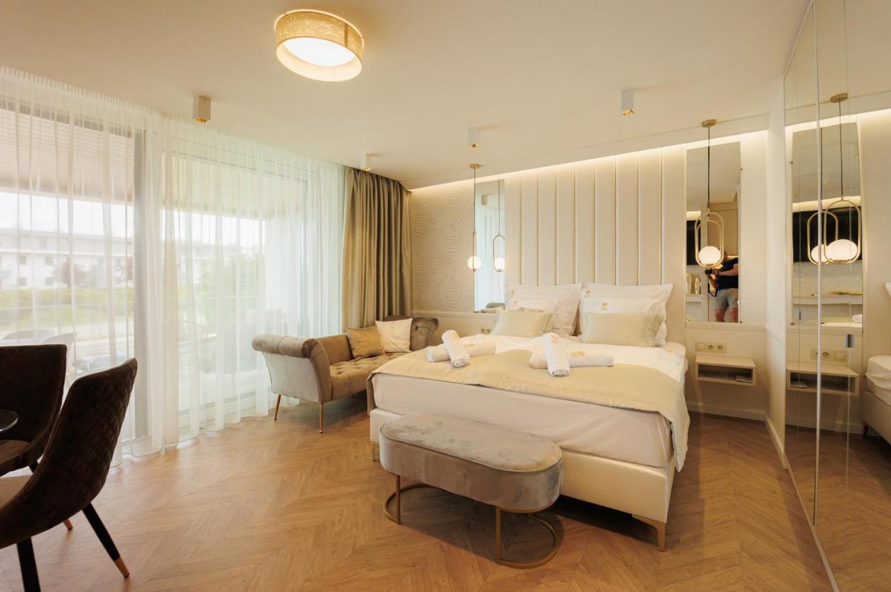 Gold Wave Apartments Siofok Ngoại thất bức ảnh