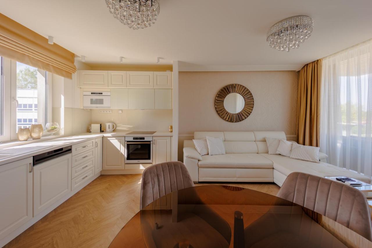 Gold Wave Apartments Siofok Ngoại thất bức ảnh